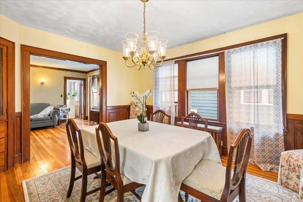 Somerville, Massachusetts 02144, United States, 5 Bedrooms Bedrooms, ,1 BathroomBathrooms,Residential,Active,119906