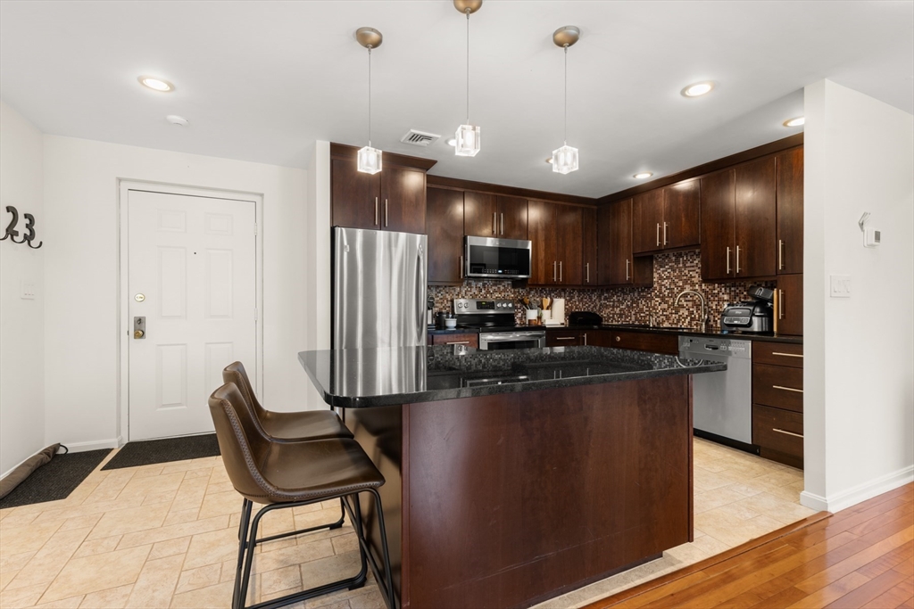 20 Central St 405