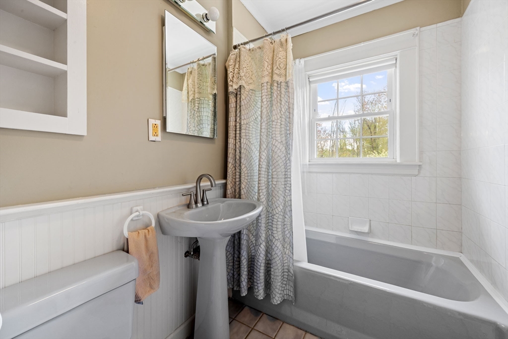 254 N Central St, East Bridgewater, MA Photo #22