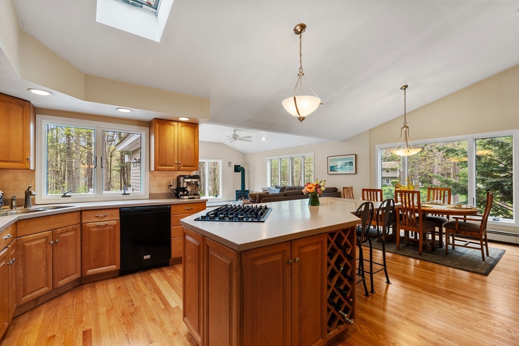 55 Saxony Drive, Sudbury, MA, 55 Saxony Drive, Sudbury, MA Photo #6