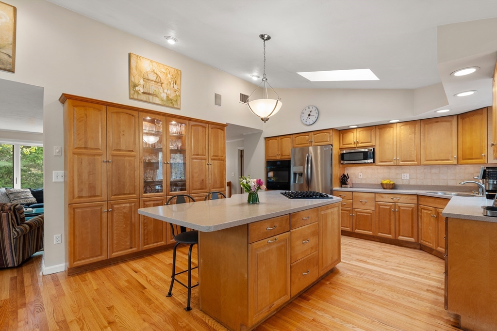 55 Saxony Drive, Sudbury, MA, 55 Saxony Drive, Sudbury, MA Photo #8