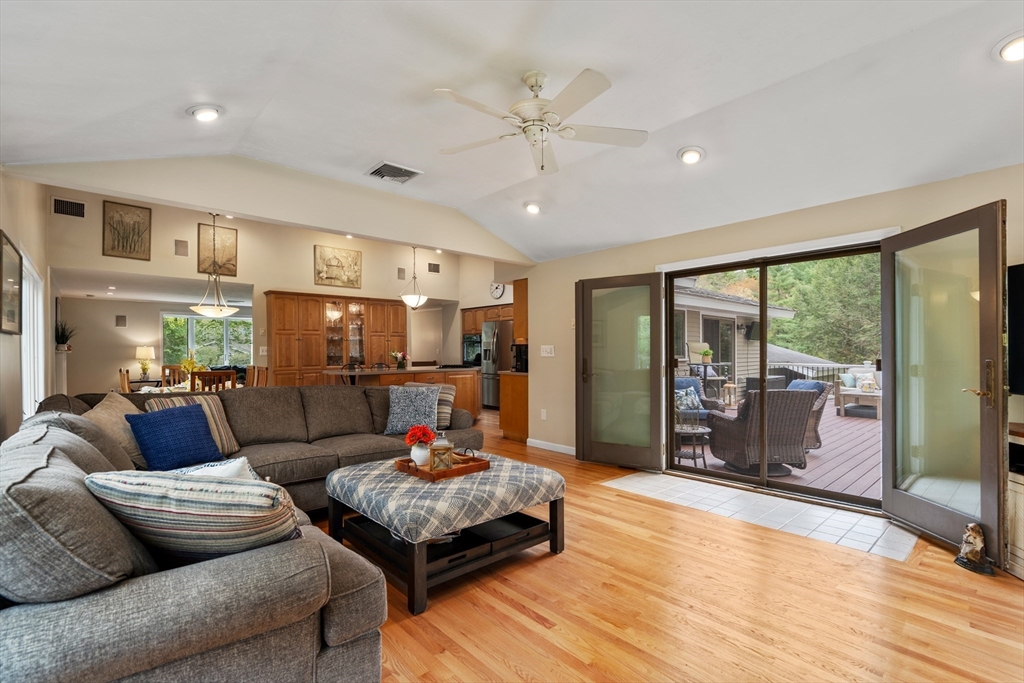 55 Saxony Drive, Sudbury, MA, 55 Saxony Drive, Sudbury, MA Photo #15