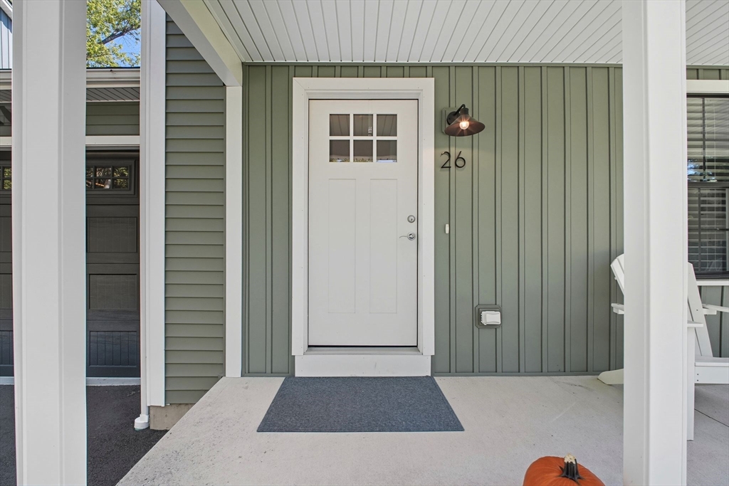 26 Colonial Ave 26