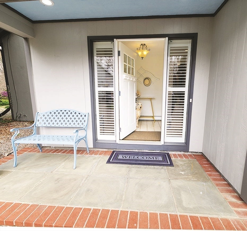 2 Fallon Dr