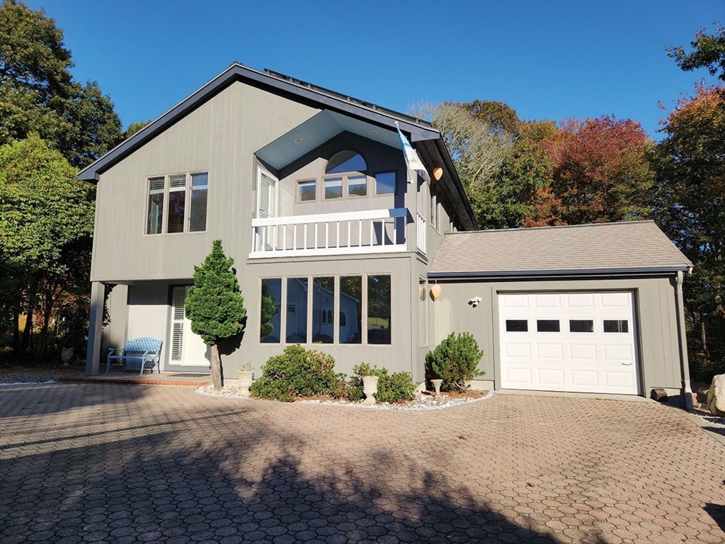 2 Fallon Dr
