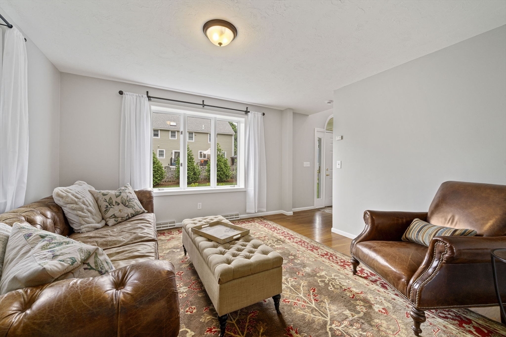 18 Mulberry Ln, Canton, MA, 18 Mulberry Ln, Canton, MA Photo #12