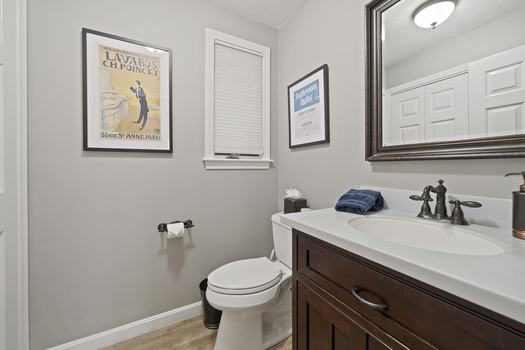 18 Mulberry Ln, Canton, MA, 18 Mulberry Ln, Canton, MA Photo #11