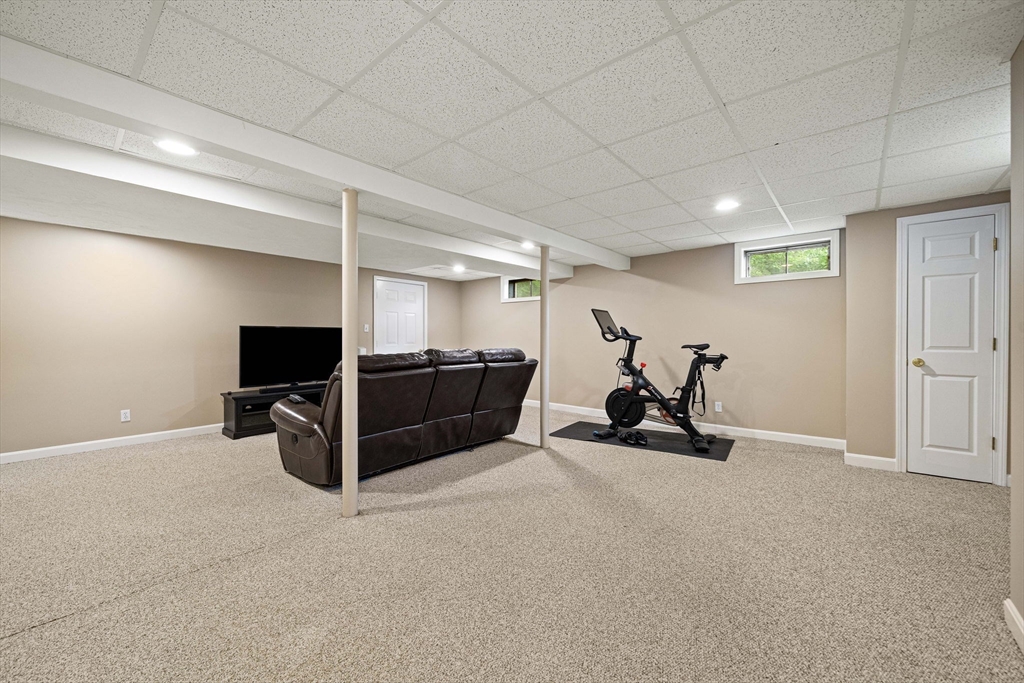18 Mulberry Ln, Canton, MA, 18 Mulberry Ln, Canton, MA Photo #24