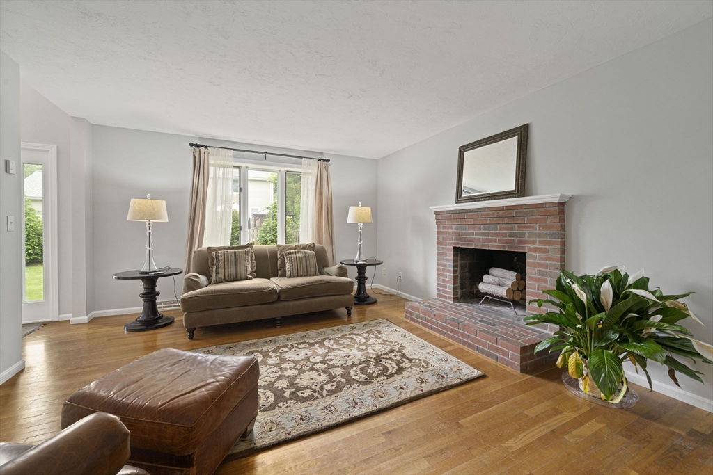 18 Mulberry Ln, Canton, MA, 18 Mulberry Ln, Canton, MA Photo #9