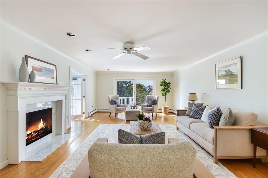 35 Green Meadow Ln
