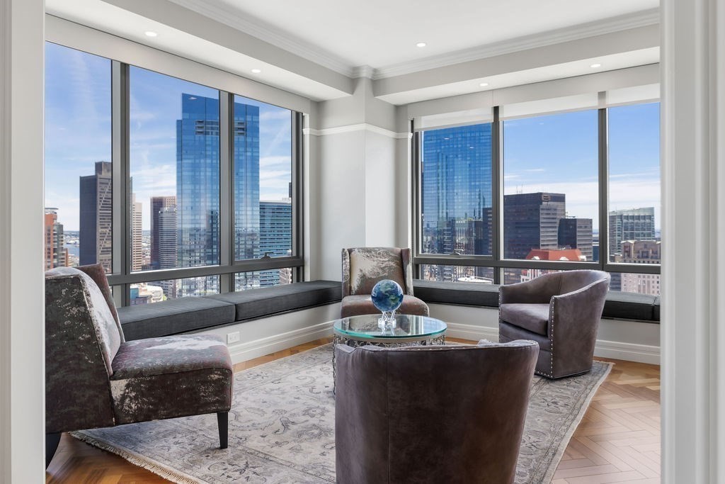 2 Avery St 34G