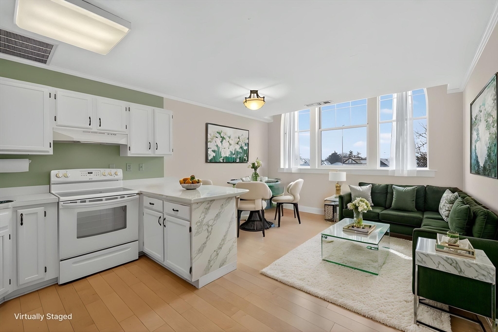 54 Forest Street 320