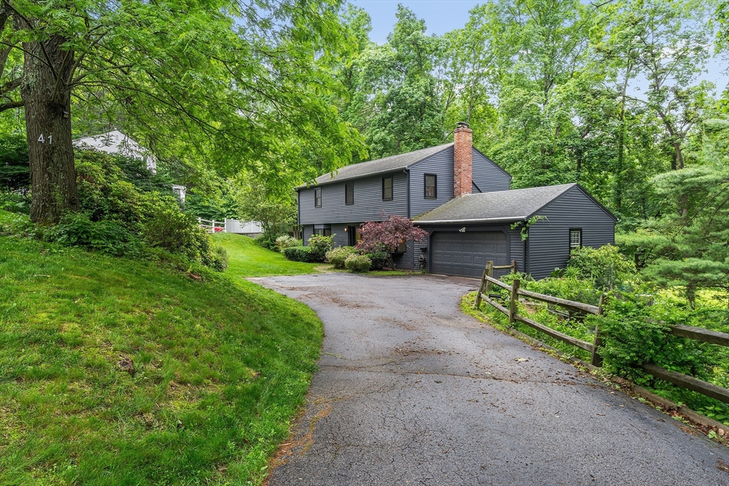 41 Harvey Ln