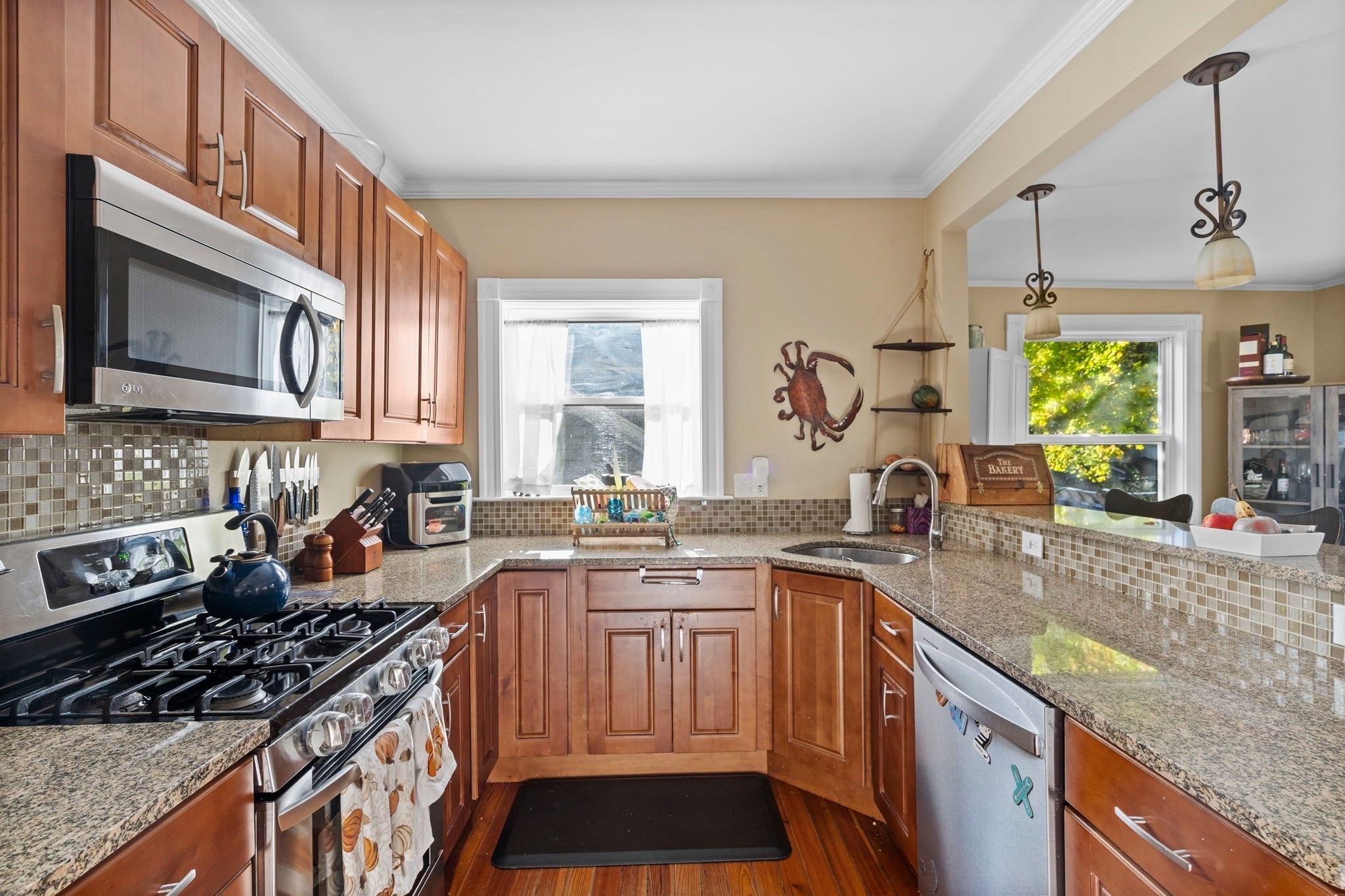 1551 Centre Street #2, Boston, MA Photo #2