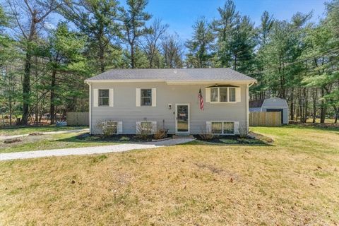 49 Oak St Pembroke MA 02359