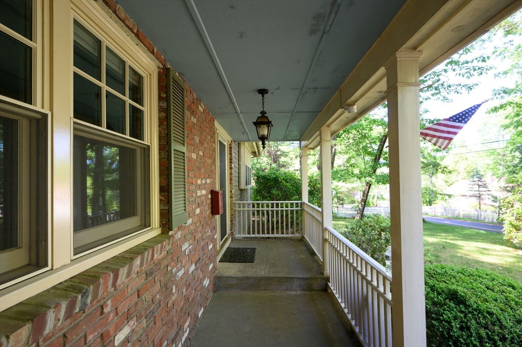 371 Gardner St