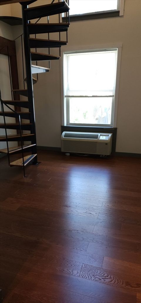 1 Samoset Ave T Mansfield MA 02048