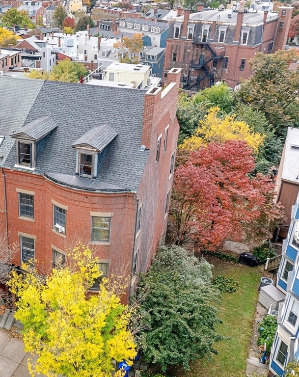 46 High St