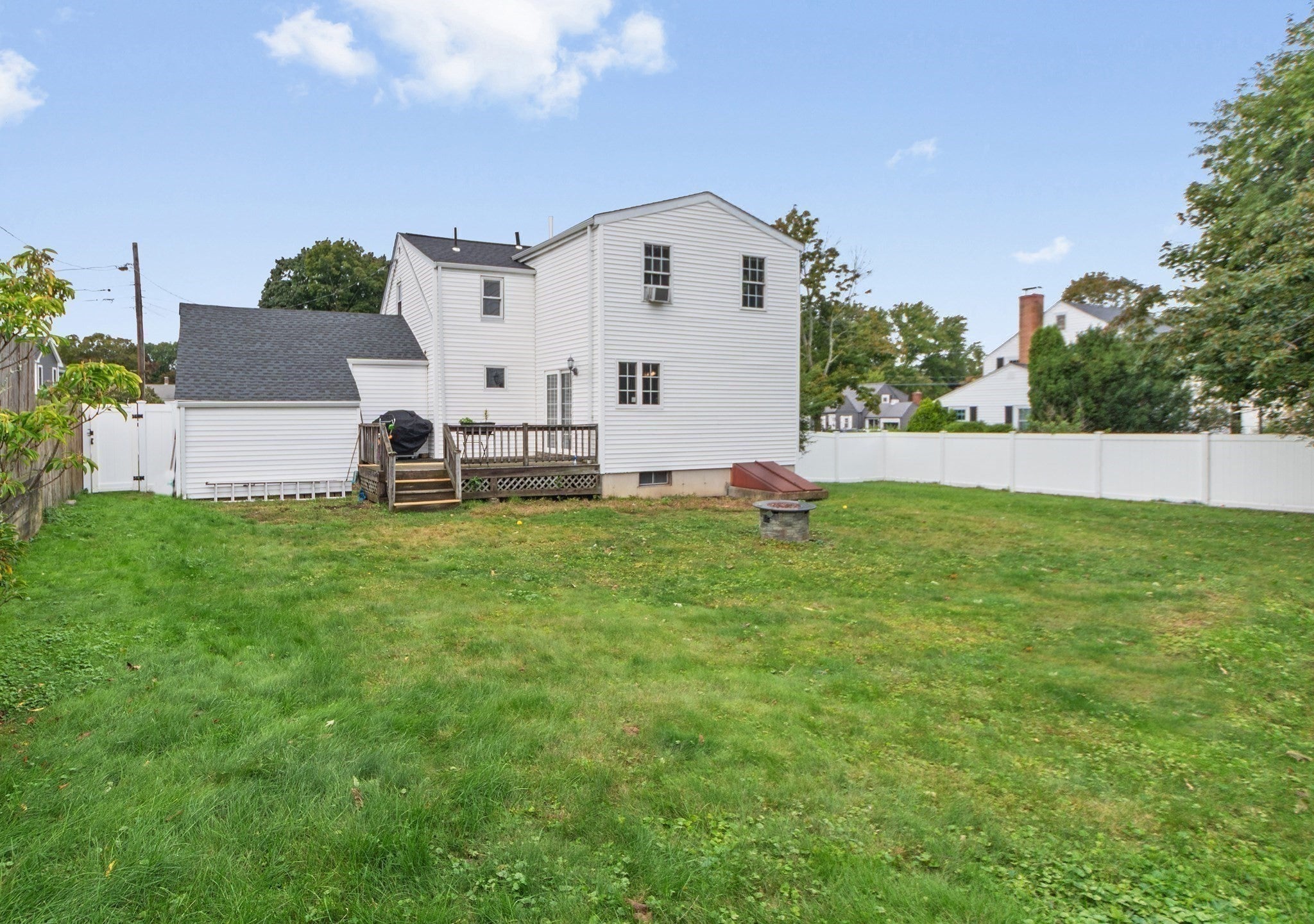 66 Wayne Ave, Watertown, MA Photo #13