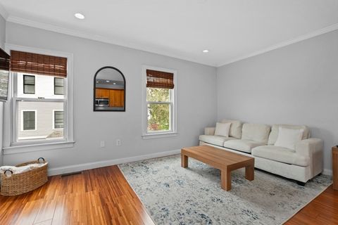 499-501 Sumner St 2 Boston MA 02128