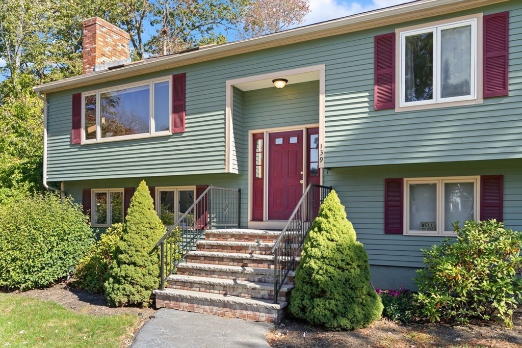 139 Clover Ln