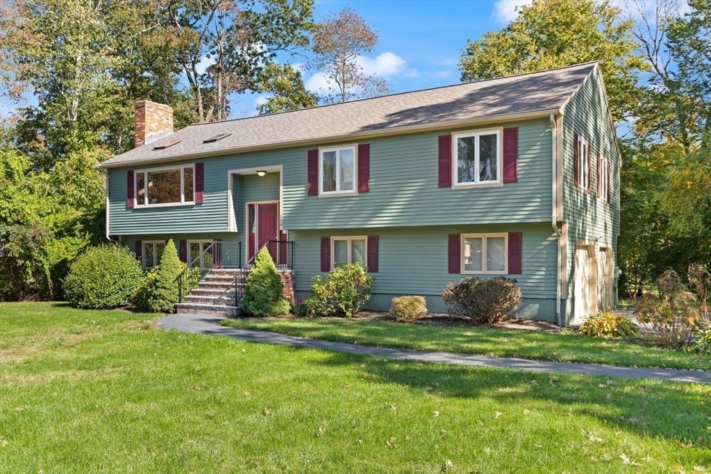 139 Clover Ln