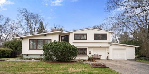 Photo of 21 Knight Rd, Framingham, MA 01701 (MLS # 73461685)