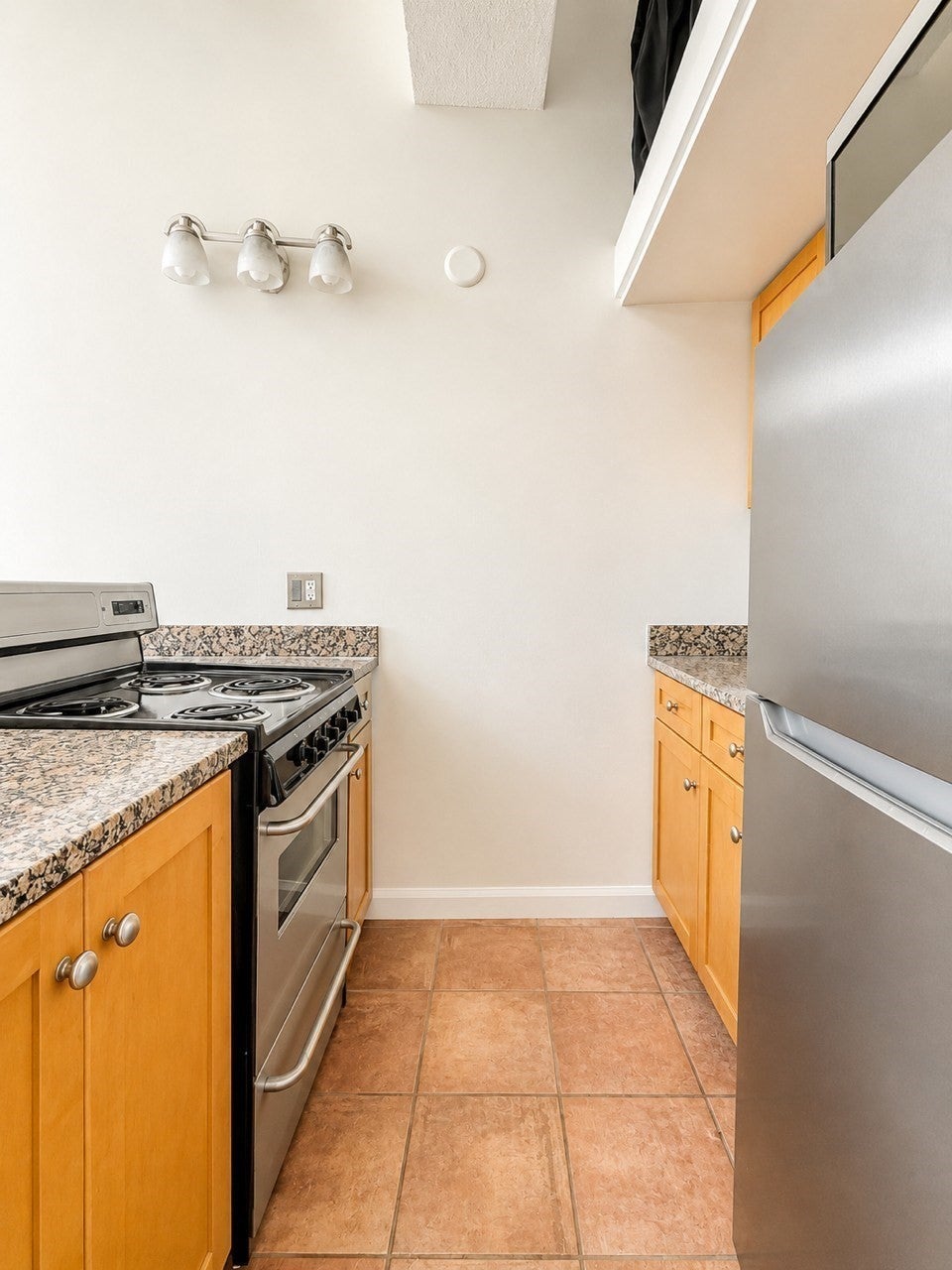 12 Stoneholm St 418, Boston MA 02115