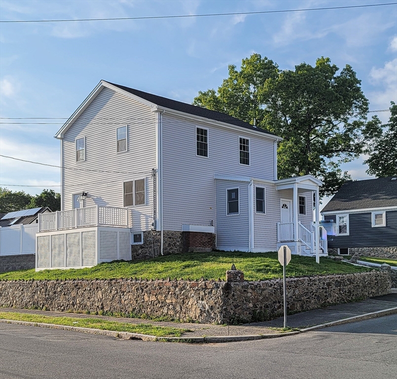 29 Roanoke St