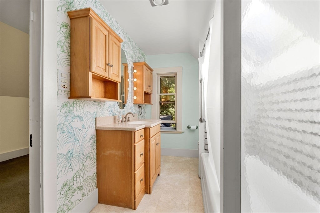 42 Walnut Rd, Hamilton, MA Photo #28