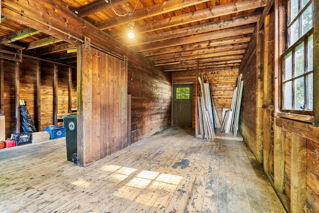 42 Walnut Rd, Hamilton, MA Photo #31