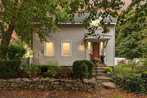 62 E Plain St Wayland MA 01778