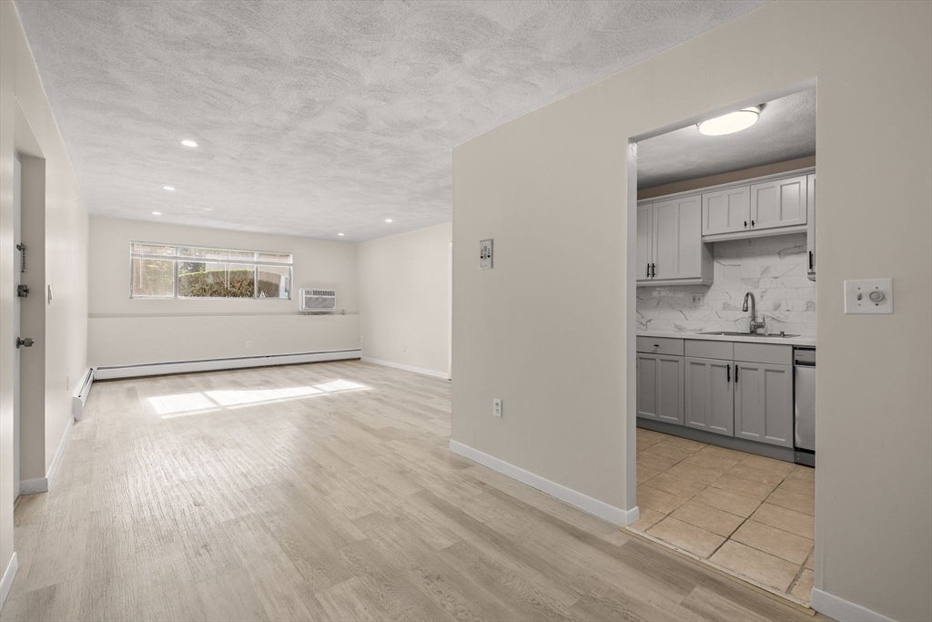 68 Summer Ave #1, Stoughton, MA, 68 Summer Ave #1, Stoughton, MA Photo #9