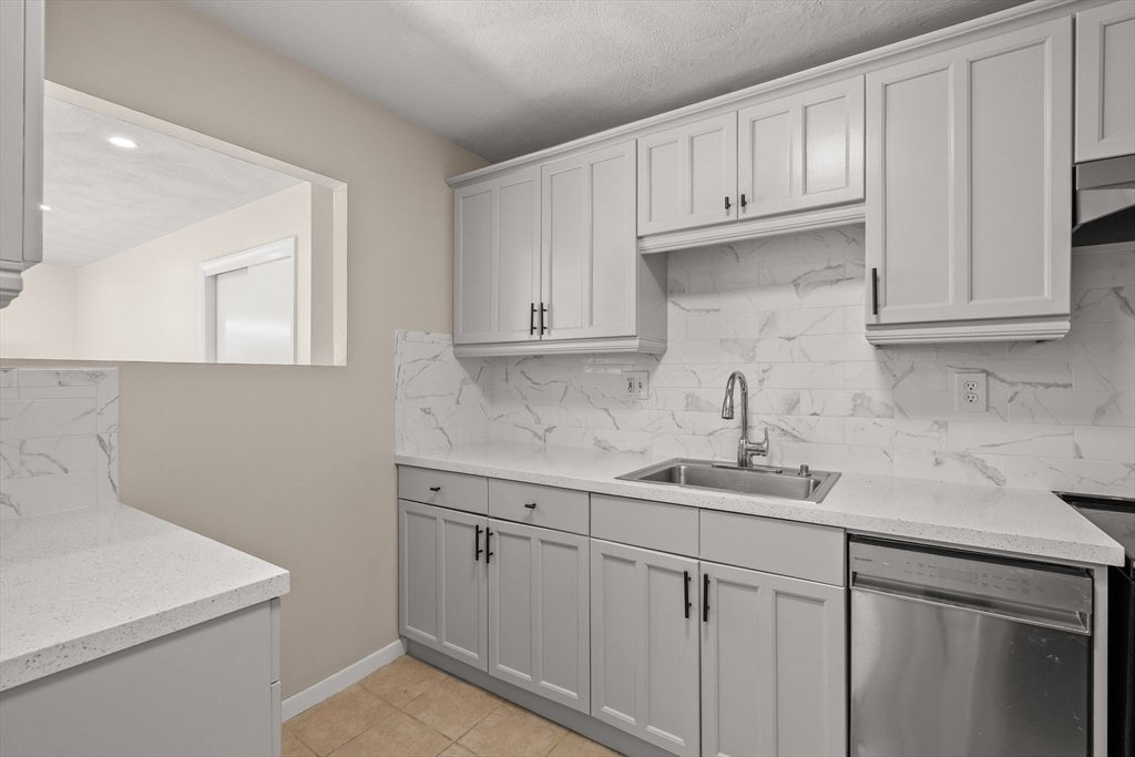 68 Summer Ave #1, Stoughton, MA, 68 Summer Ave #1, Stoughton, MA Photo #6