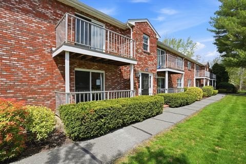 Photo of 10 Kingswood Dr #13, Abington, MA 02351 (MLS # 73526900)