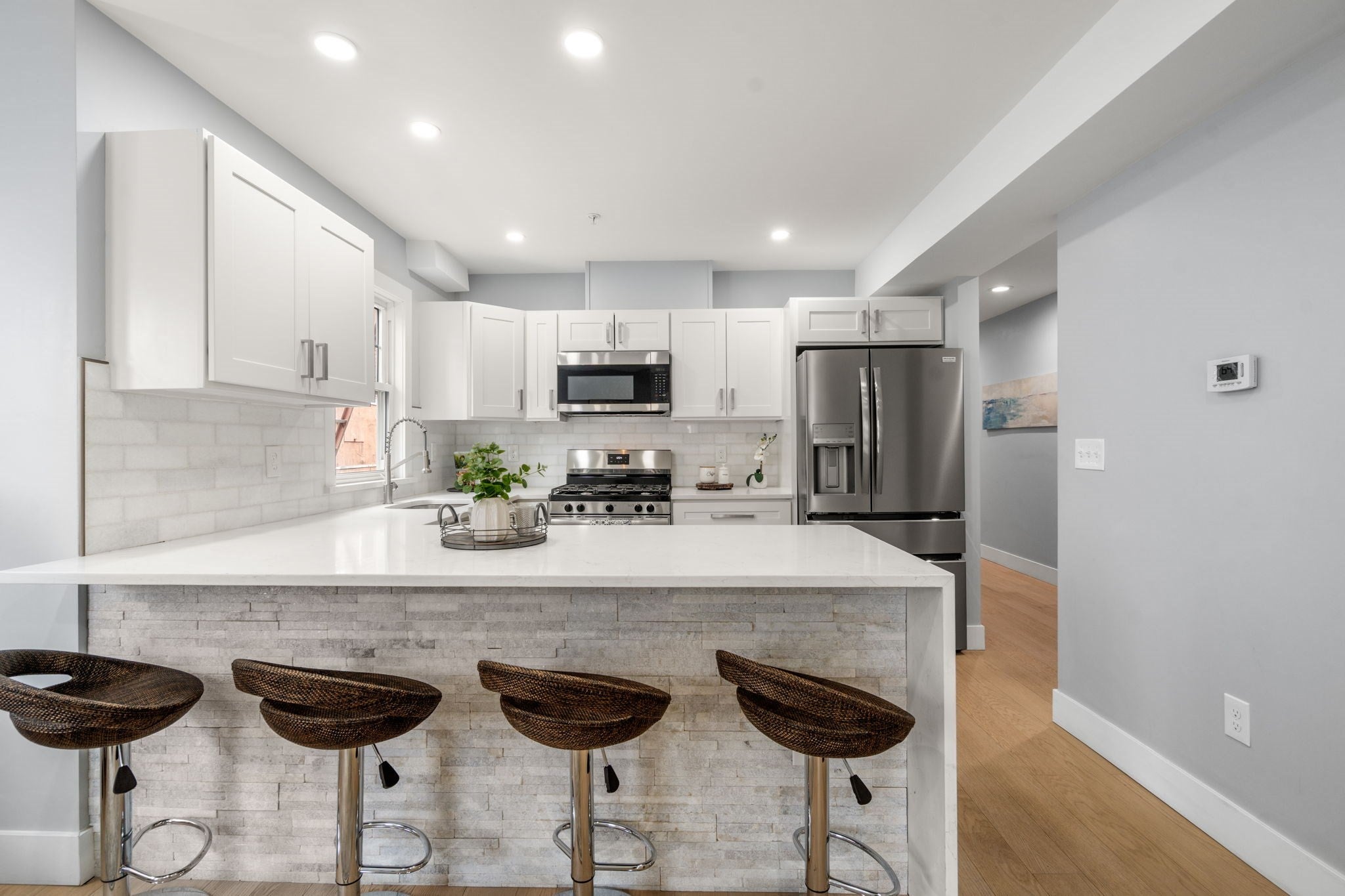 679 Columbia RD 5, Boston MA 02125