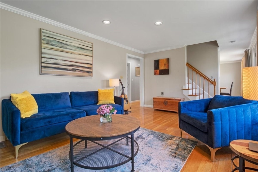 12 Cranberry Meadow Rd