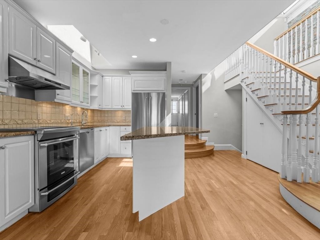 458 Beacon Street 6