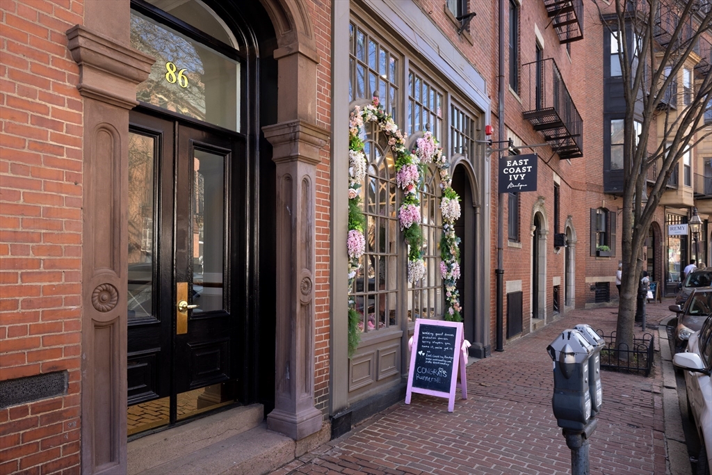 86 Charles Street