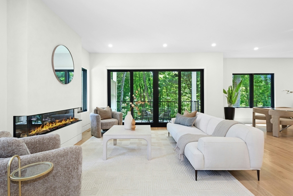 109 Harwich Rd
