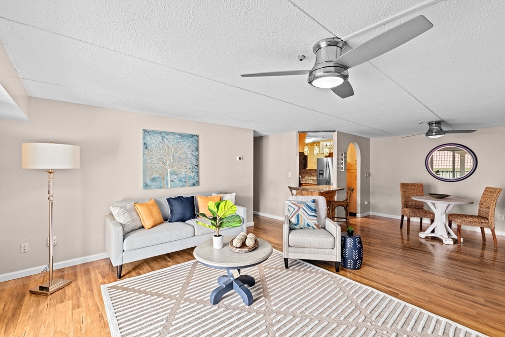 685 Oak St 26-5