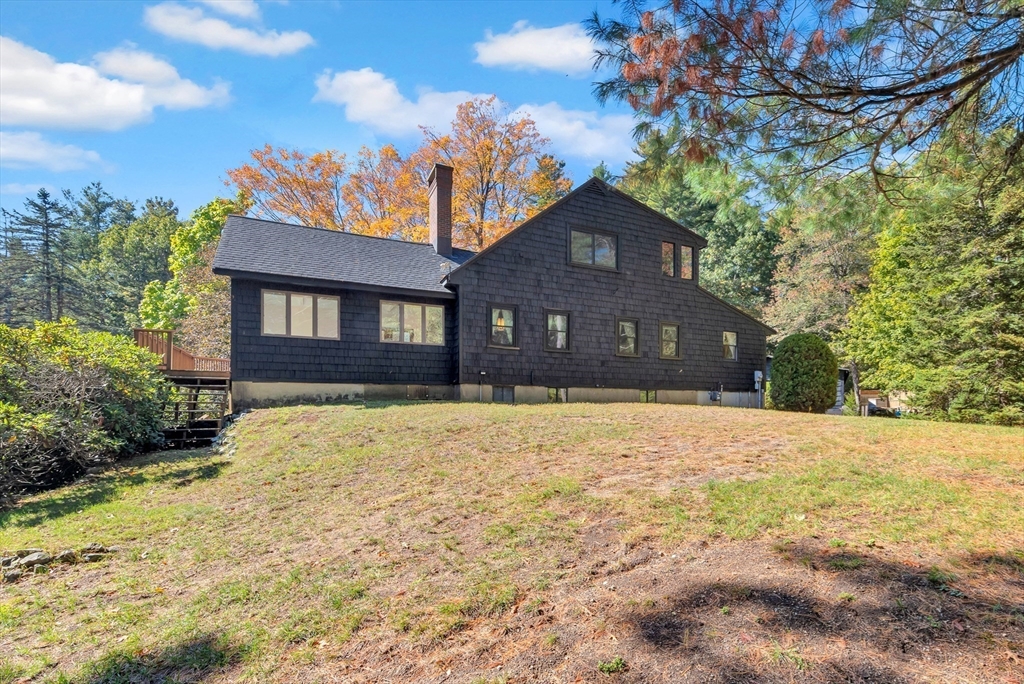 14 Pond St