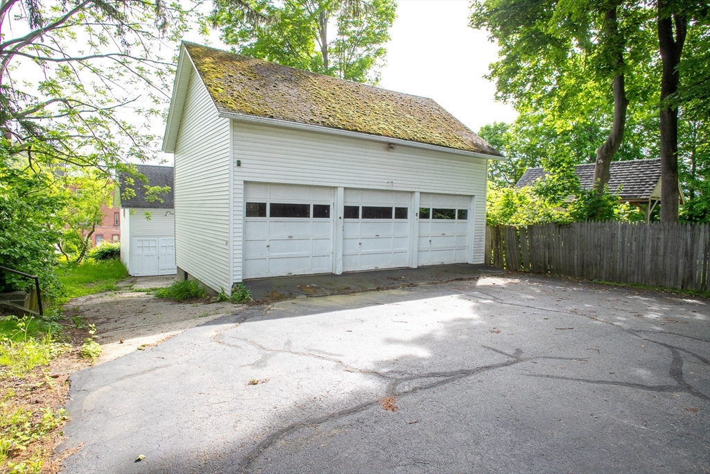 14 Pleasant St
