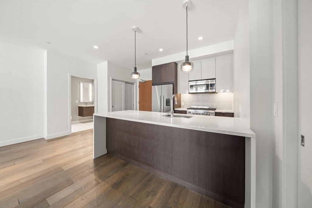 375 Canal St #1102, Somerville, MA, 375 Canal St #1102, Somerville, MA Photo #4