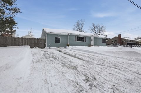 37 Lexington Avenue Methuen MA 01844