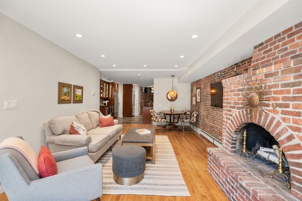 Photo of 148 Warren Ave #1, Boston, MA 02116 (MLS # 73503175)