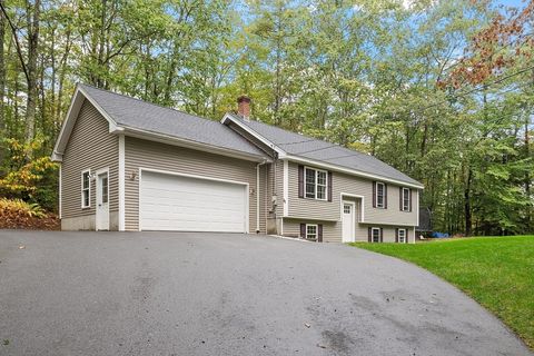 35 Hillside Dr Winchendon MA 01475