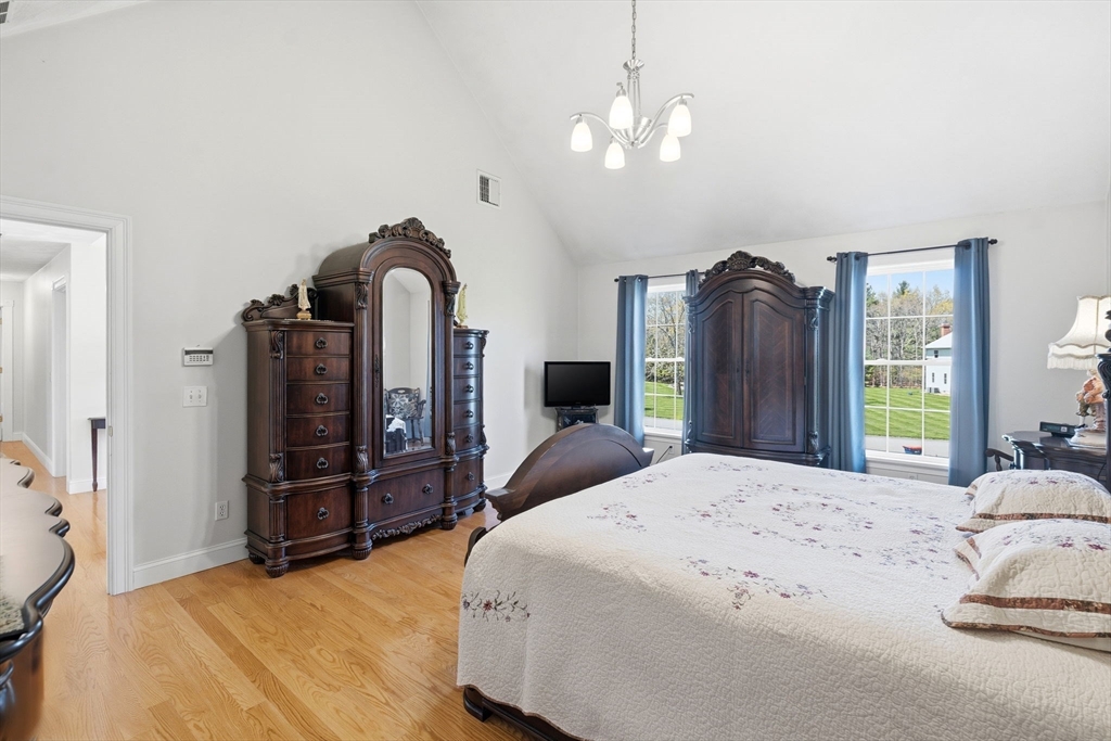 144 Burnside AVE, Seekonk, MA Photo #20