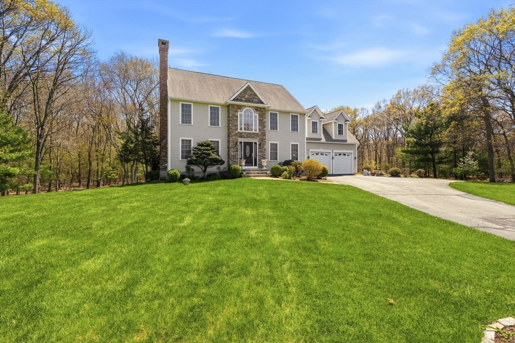 Photo of 144 Burnside AVE, Seekonk, MA