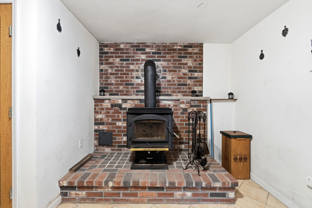 144 Burnside AVE, Seekonk, MA Photo #35